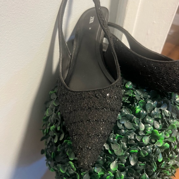 Zara Shoes - Zara Black Textured Slingback Shoes